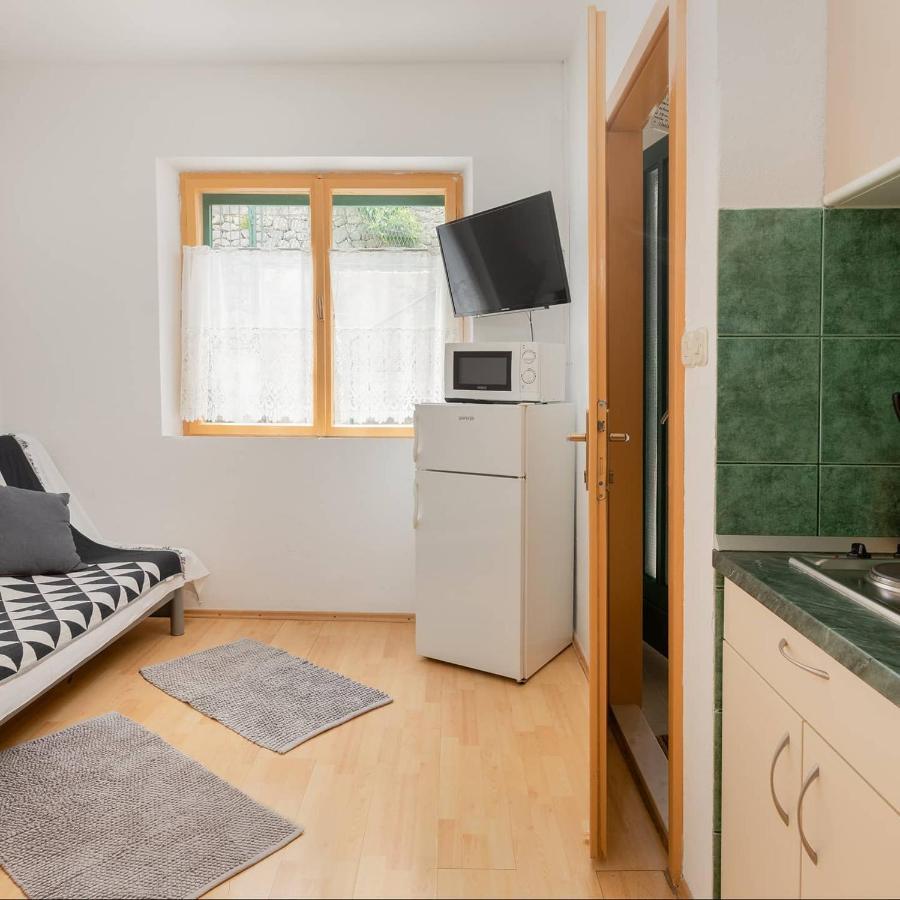 Pine And Sunshine Apartments Подгора Экстерьер фото
